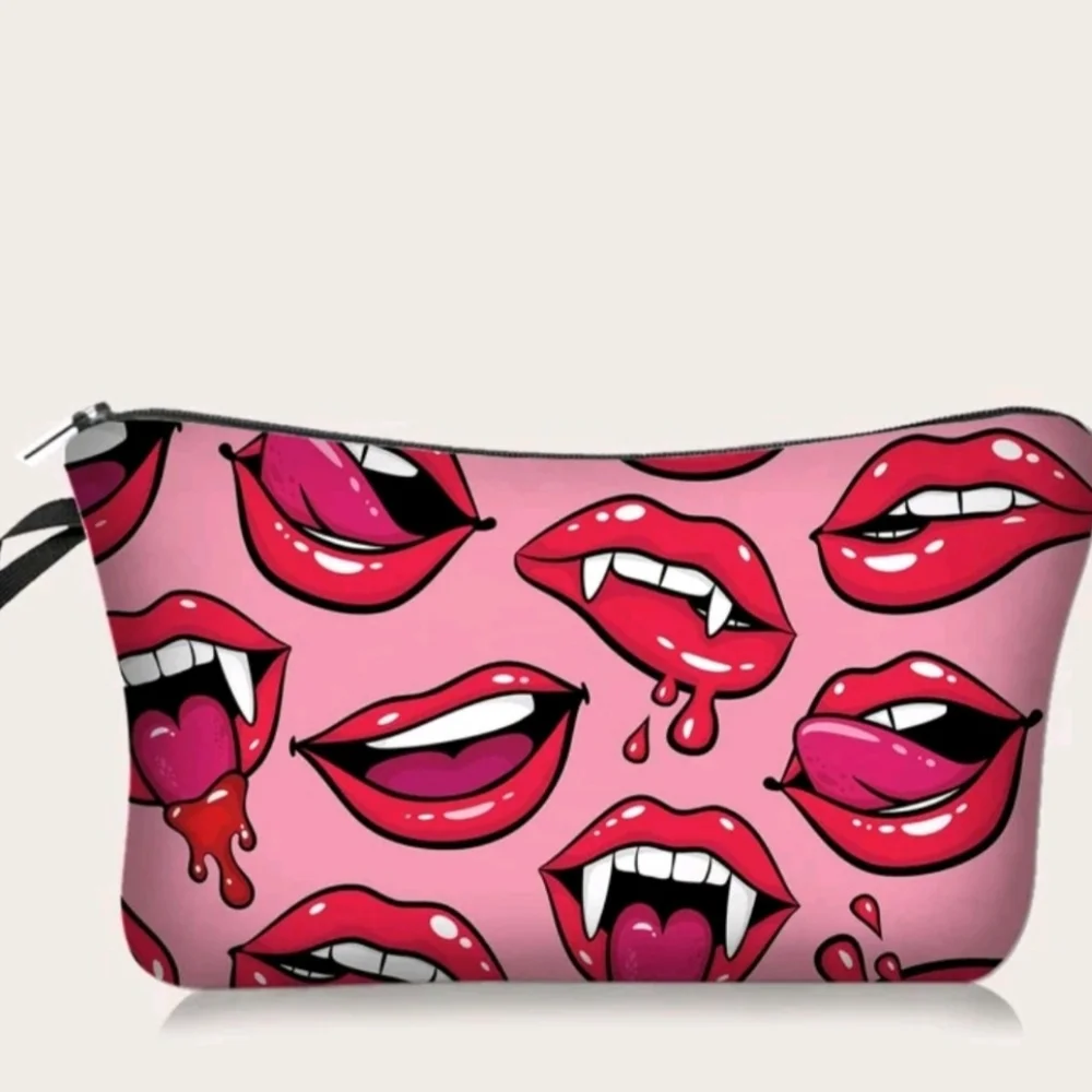 Vampire Lip Kisses Makeup Bag Travel Brushes Make-up Case NWOT